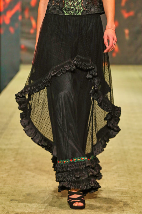 Fusta tull brodata V389